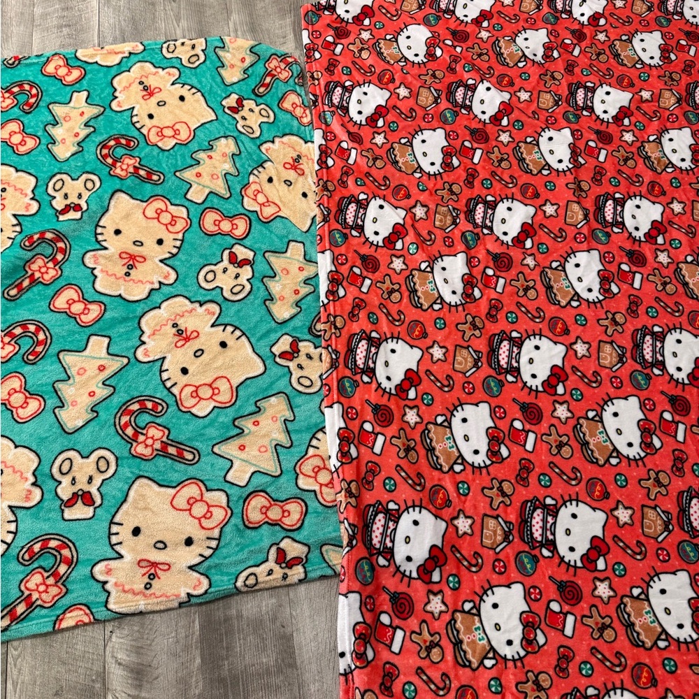 Hello Kitty Green and Cream Blanket